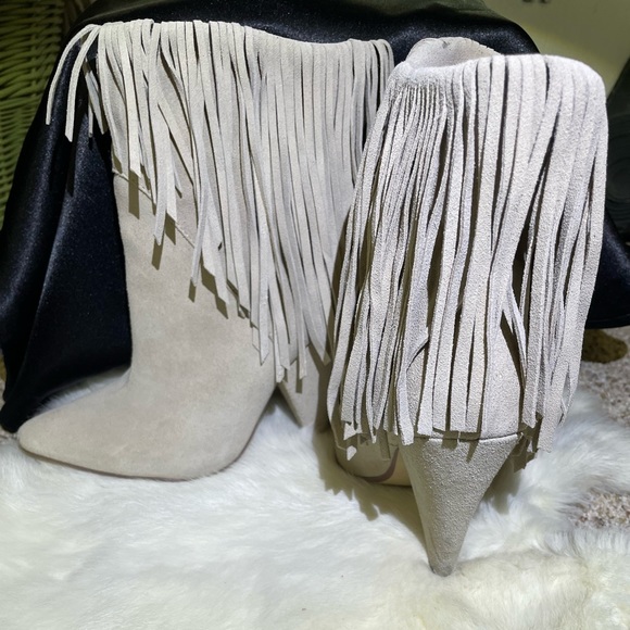 Steve Madden Payyton Suede Fringed Bootie - Picture 2 of 3
